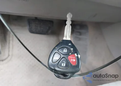 2008 Toyota Camry Le z USA, uszkodzony, nr VIN 4T1BE46K88U241542